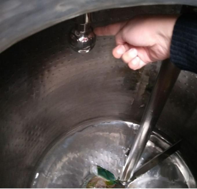 Réservoir de refroidissement d'acier inoxydable, type de refroidissement adapté aux besoins du client de verticale de machine de lait